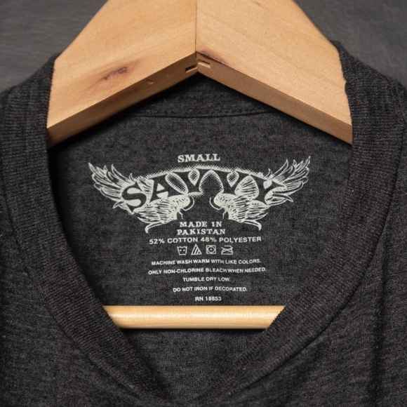 Small Men's Gaming T shirt with Xbox Controller - Picture 2 of 2